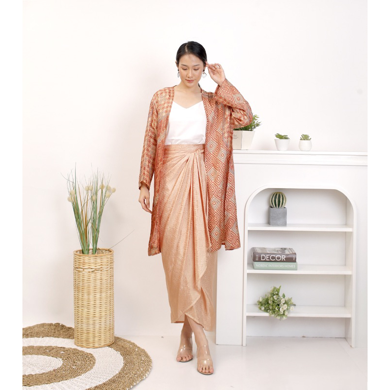 Ready stock outer set / setelan outer rok batik