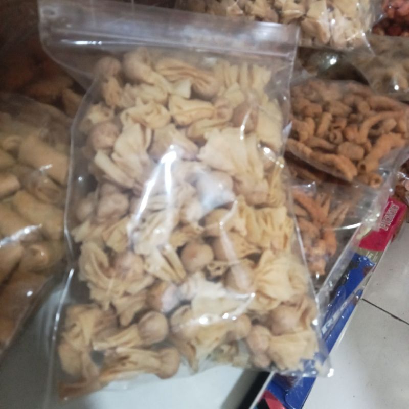 

kueh samosa 250 grm