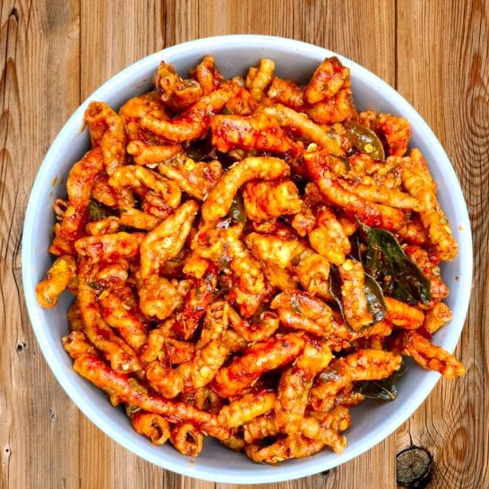 

keripik Usus pedas daun jeruk dan ori kemasan 100 gr, keripik viral