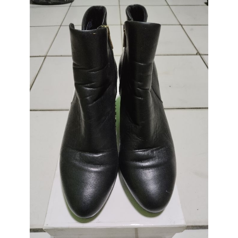 rockport boots waterproof