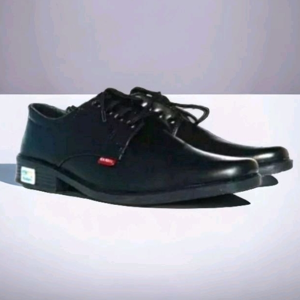 SEPATU PRIA KERJA KANTOR PANTOFEL TALI KICKERS