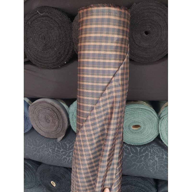 KAIN BAHAN PARASUT MOTIF KOTAK KOREA/