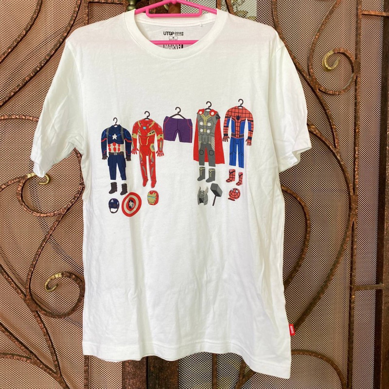 Tshirt Uniqlo Marvel preloved