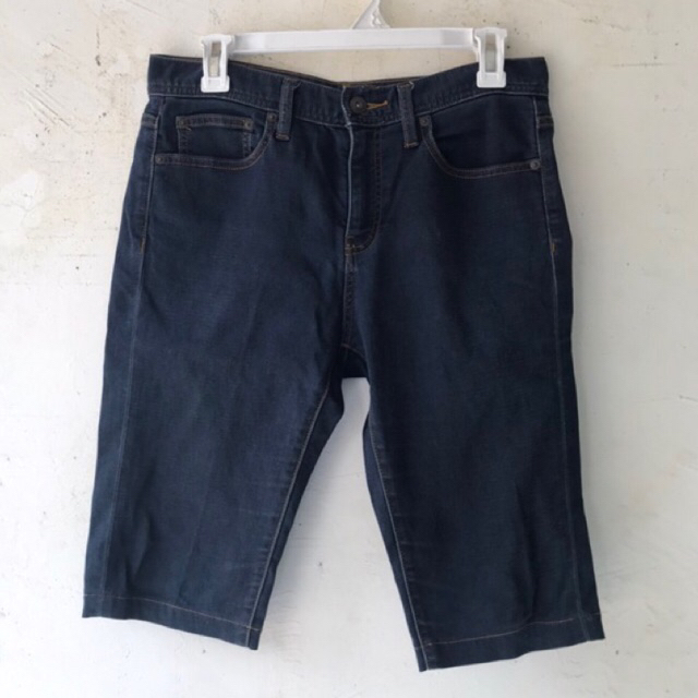 SHORTSPANTS JEANS PRIA UNIQLO