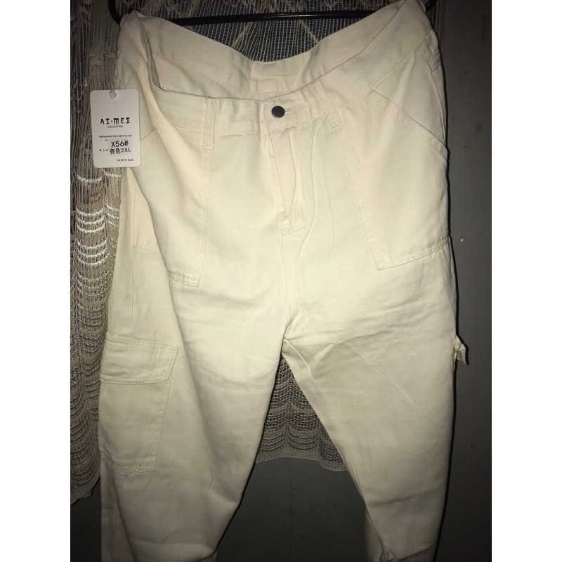 Preloved Cargo jeans wanita warna cream ukuran XXL - merk yeonin