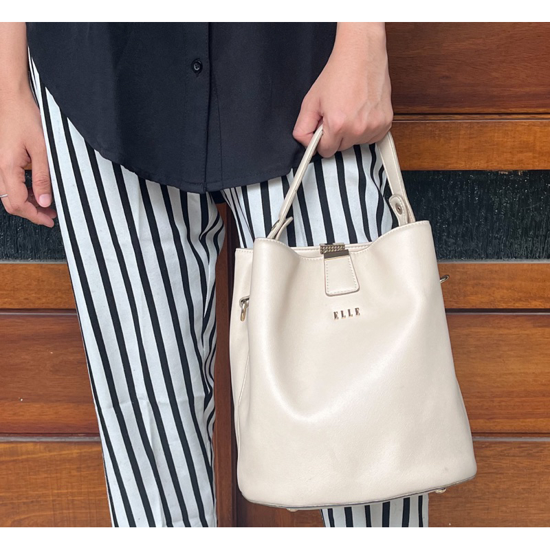 Preloved Tas Elle,kualitas 95%,warna beige,Original 100%