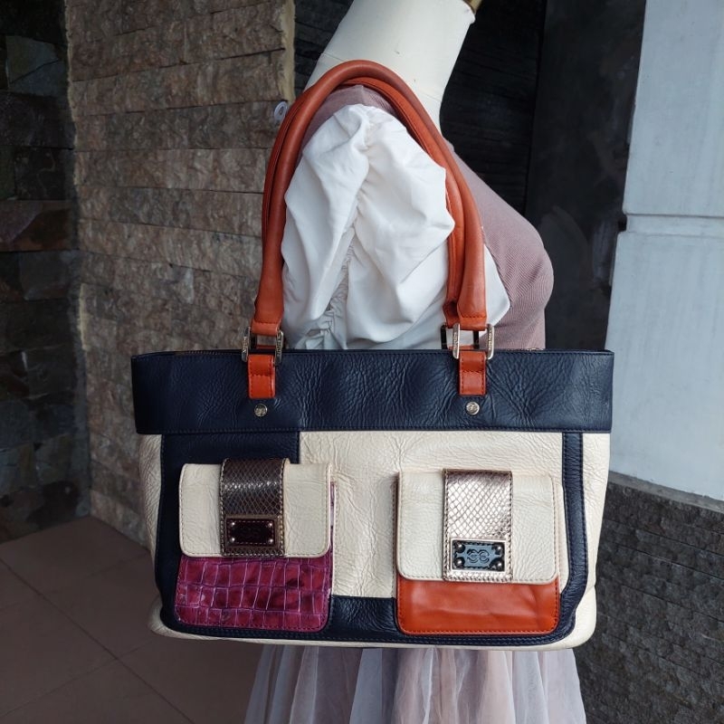 Preloved tas elegance kulit asli Brand ori