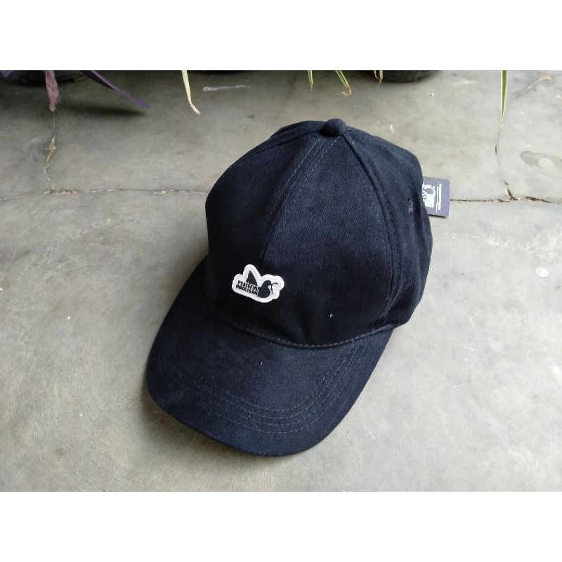 CAPS PEACEFUL HOOLIGAN