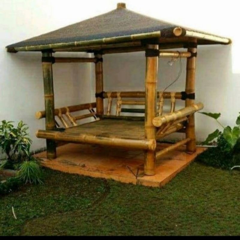 Saung gazebo bambu
