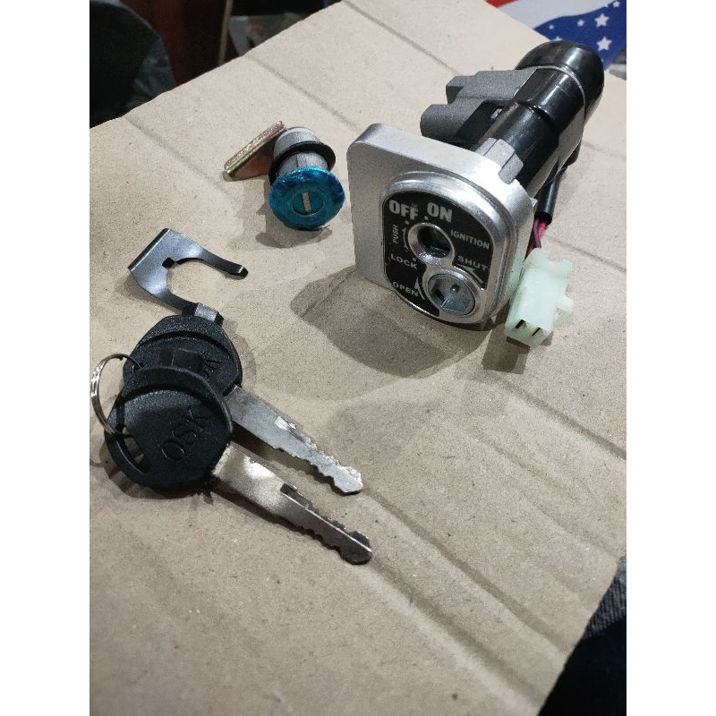 Kunci kontak Scoopy Karbu