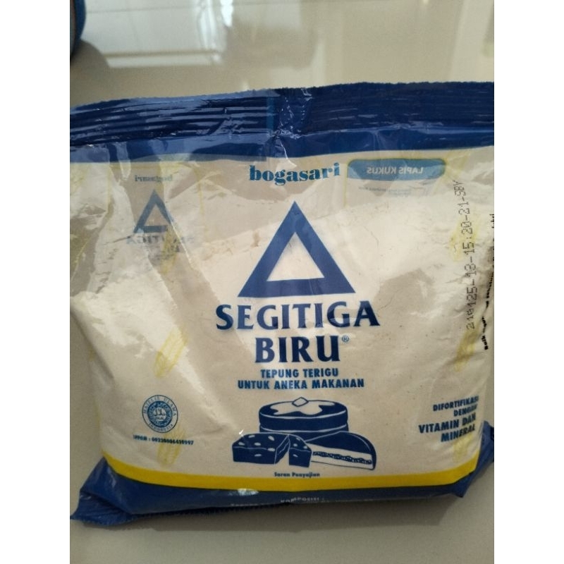 

Tepung Serbaguna Segitiga Biru 500gram