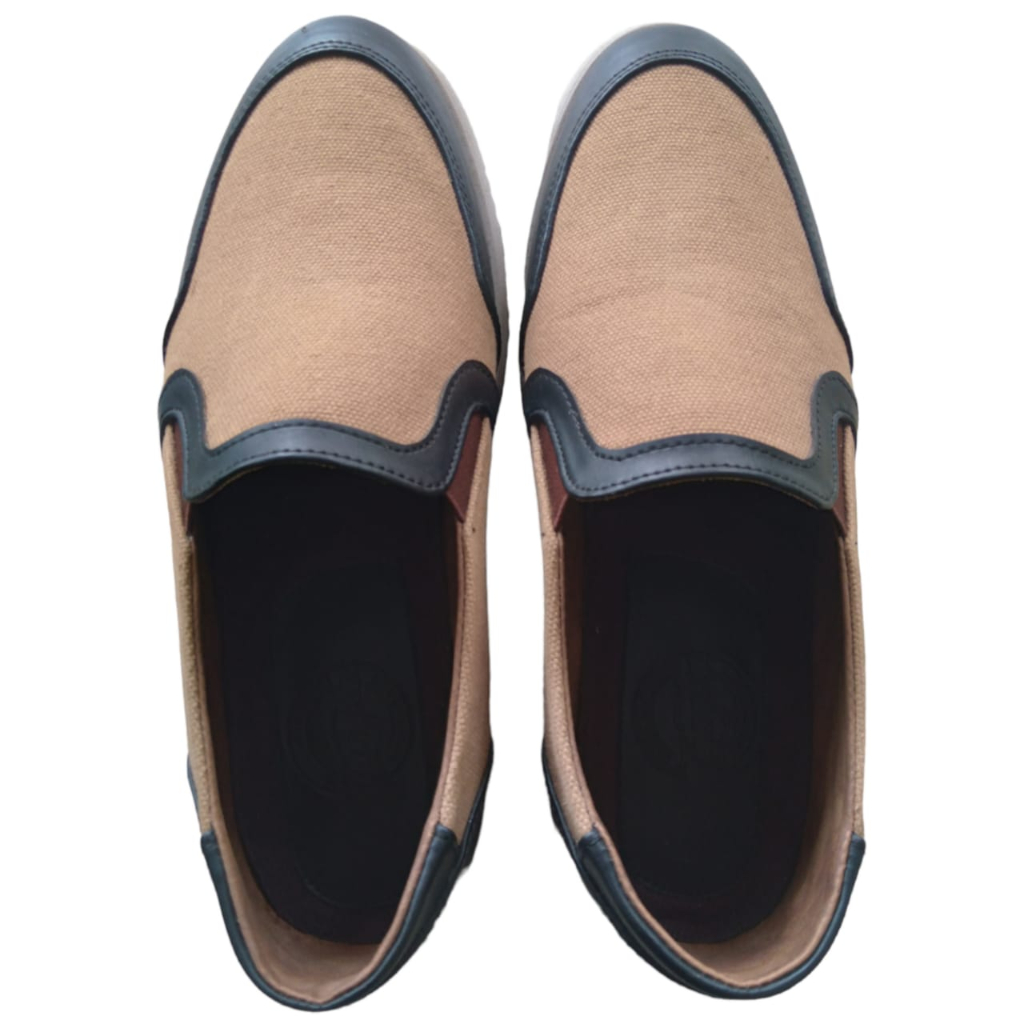 Sepatu Slip on Pria Alverno