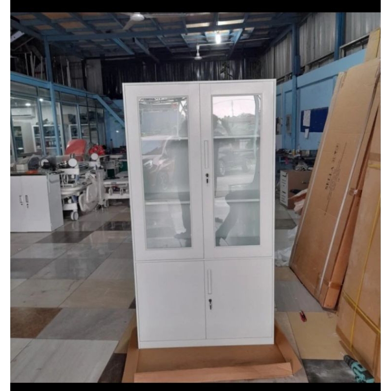 Lemari Obat 2Pintu ( Besi ) Lemari Penyimpan Obat