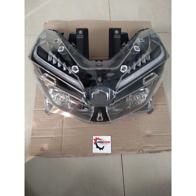 Reflektor lampu Depan Vario 125 150 Original