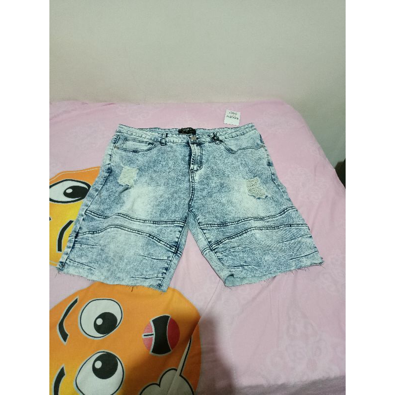 Celana Pendek Ripped Jeans Forever21