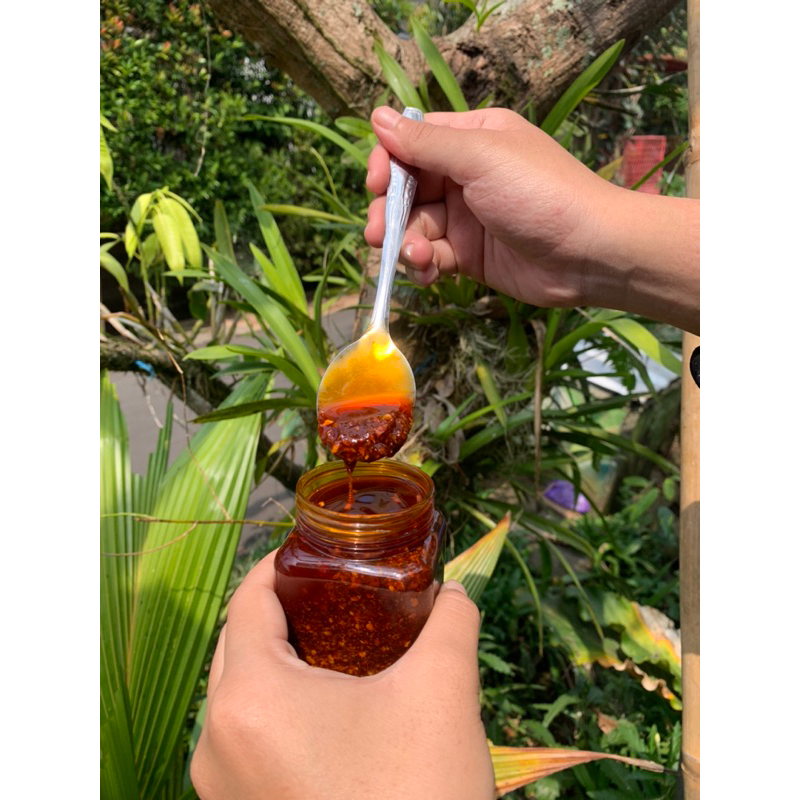

Chili Oil/Minyak Cabe/Pedas hot homade 200 gram