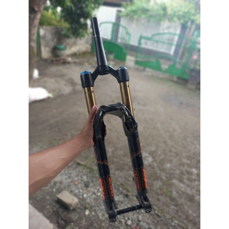 fork FOX 36 t160 27,5