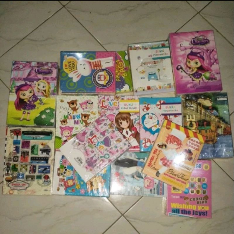 

Buku Tulis Kiky Warna Garis / Petak kecil / petak besar Ecer