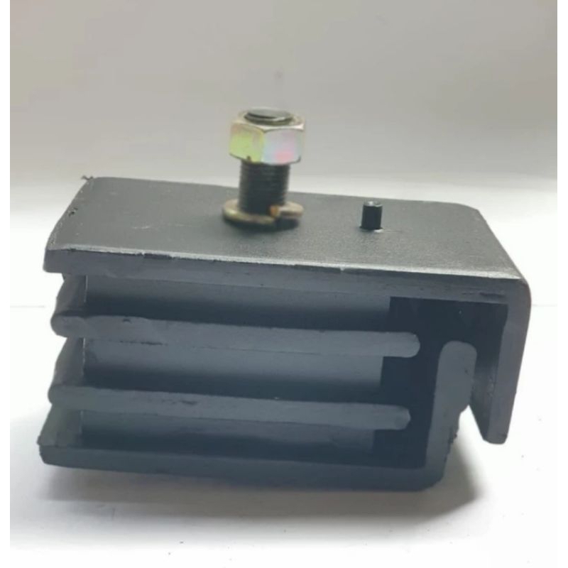 DUDUKAN MESIN / ENGINE MOUNTING NISSAN DIESEL CK12. PN 11223-Z0007