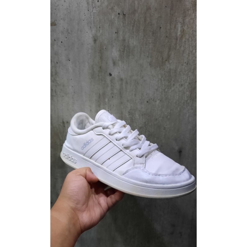 Sepatu Adidas Breaknet White 40