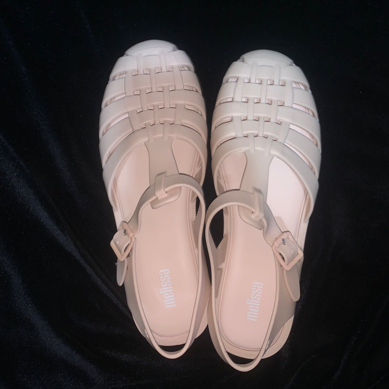 melissa possession ad pink