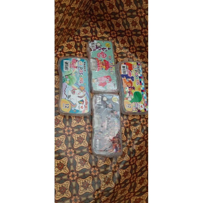 

KRAYON 12 WARNA / KRAYON MURAH / CRAYON / OIL PASTEL