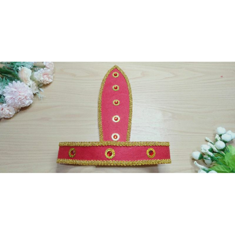 Mahkota Dayak kreasi mahkota tari Wonderland Indonesia