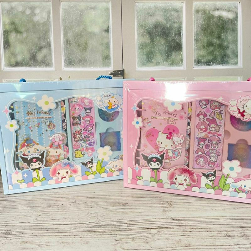 

7 in 1 Paket Jurnal Buku Binder Sanrio sticker mewah kode TZLH-S001 set buku binder dengan stiker kekinian gambar kartun family box mewah set jurnal unik kekinian viral gift hadiah ulangtahun