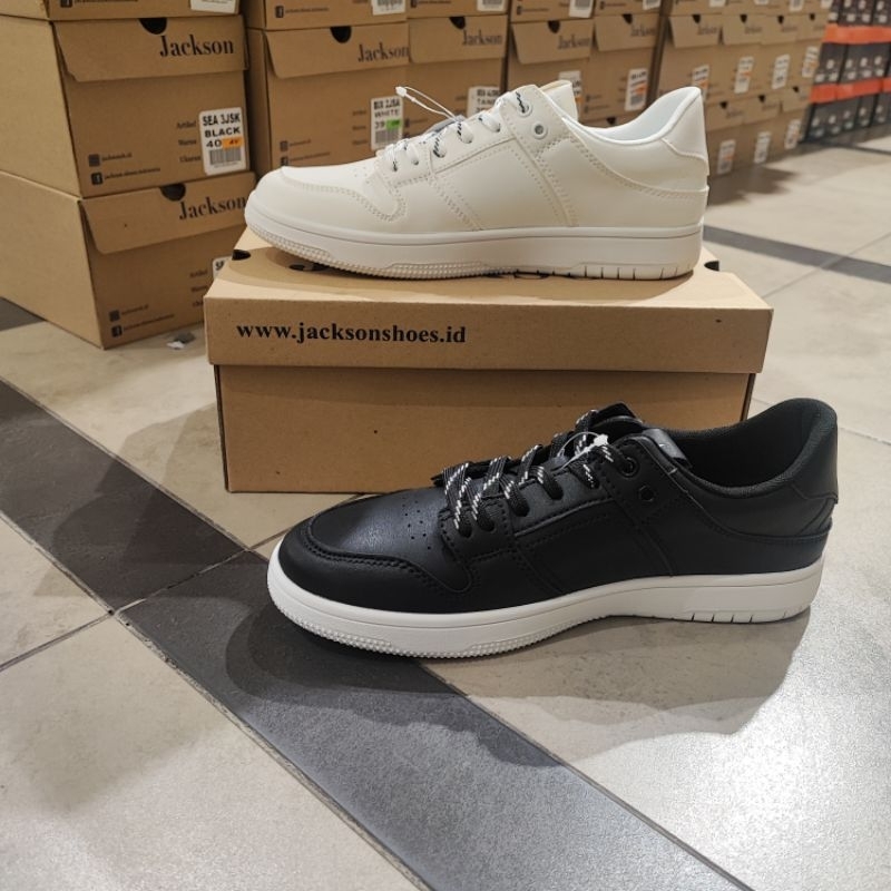Sepatu Sneakers Jackson Buno