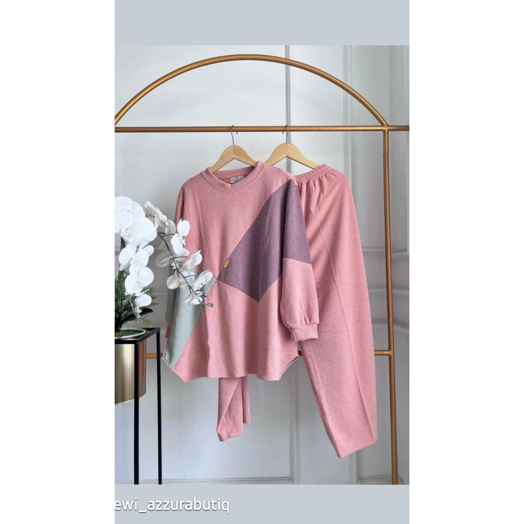 Stelan Kaos Kenit Aster//One Set Knite Uniqlo Motip Terbaru