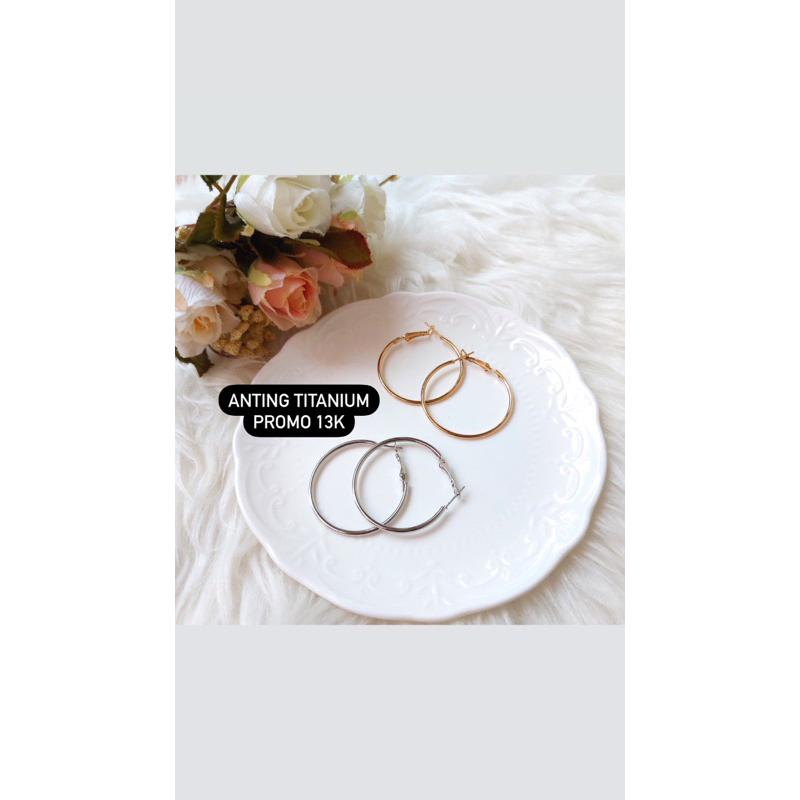 anting titanium bulat