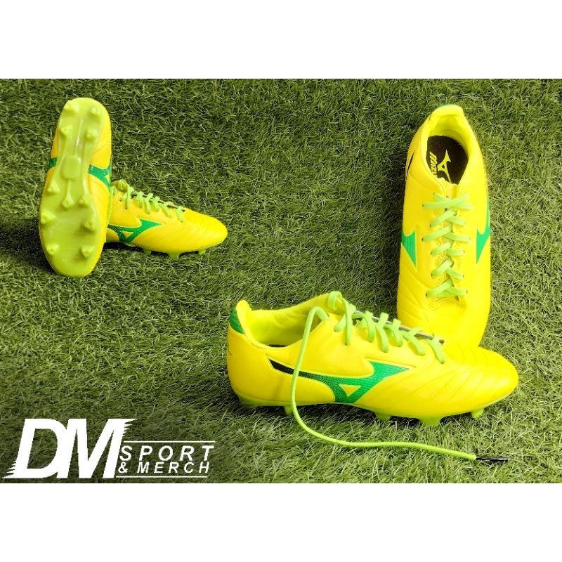 Football Shoes Mizuno