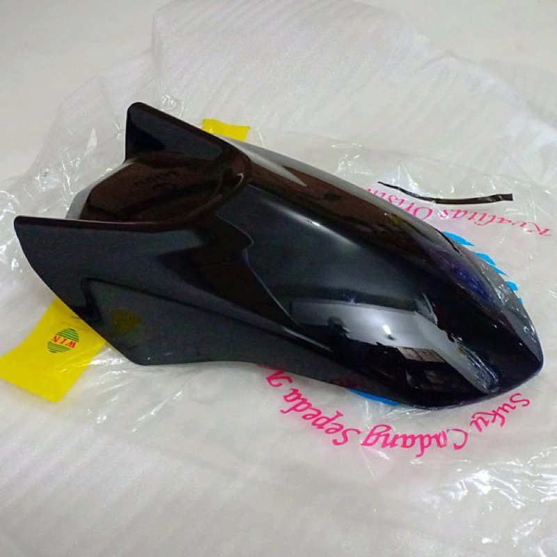 Spakbor depan Aerox 155 B65 hitam non original