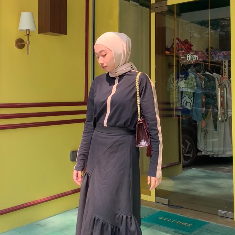 AGNI - Luke Top T-Shirt Atasan Wanita