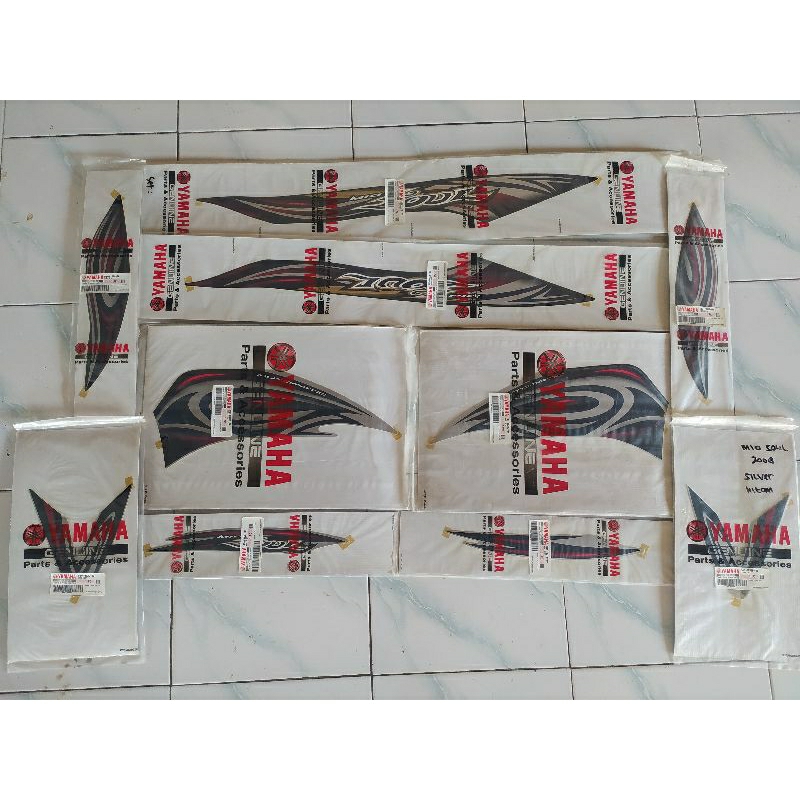 Stiker striping set Yamaha MIO SOUL 2008 2009 Silver hitam Original baru