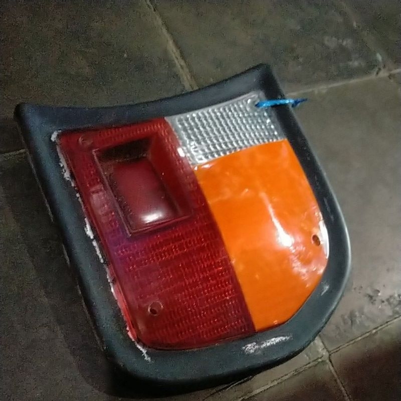 mika stoplamp Peugeot 504