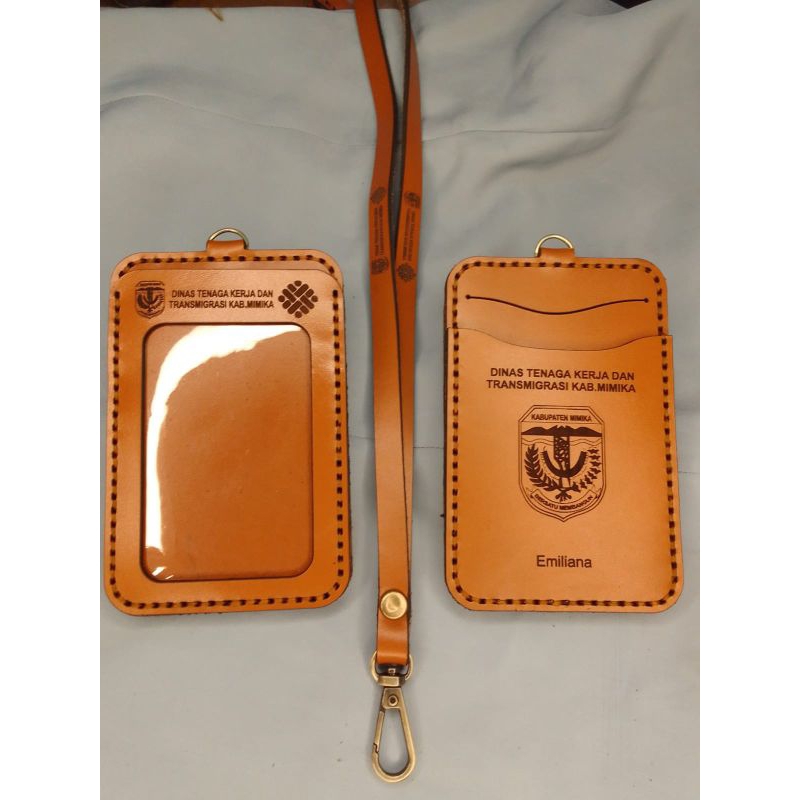 

Nametag Kulit Lipat Custom