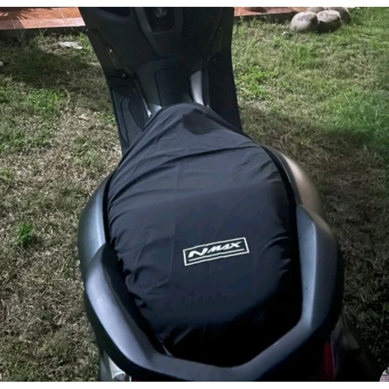 Cover jok motor Nmax waterproof.Sarung jok motor Nmax