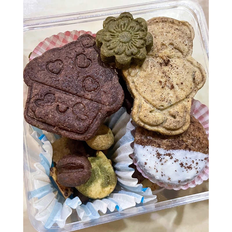 

Japanese character butter cookie FULL BUTTER / kue kering premium halal cemilan / hadiah ulang tahun hampers