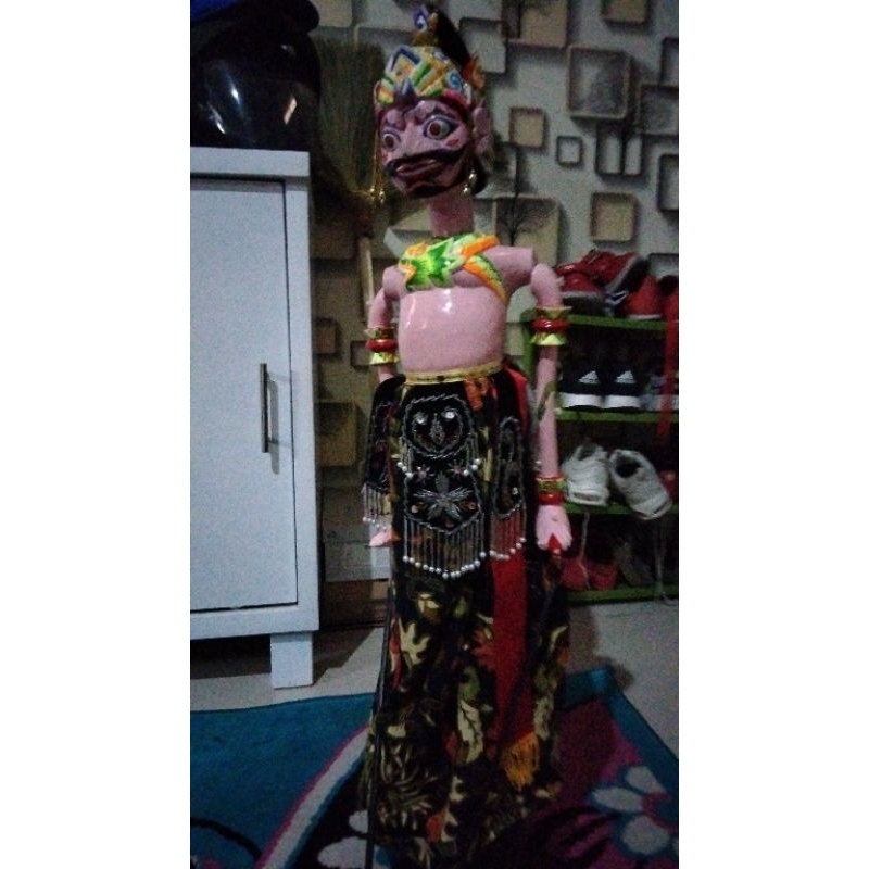 wayang golek Bima bekas