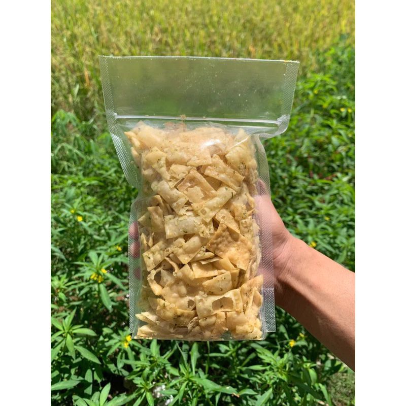 

KERIPIK PANGSIT KEMASAN POUCH ENAK GURIH