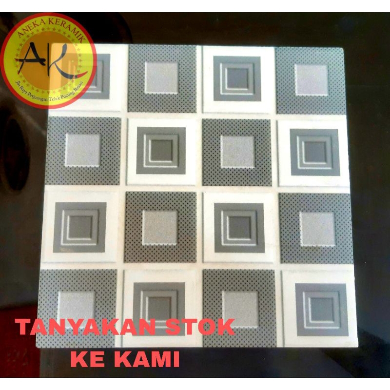 Keramik Lantai Kasar Teras dan Kamar Mandi Motif Timbul 25x25 Boetik Grey