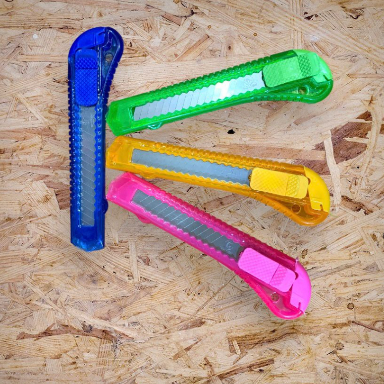 

cutter golden knife besar