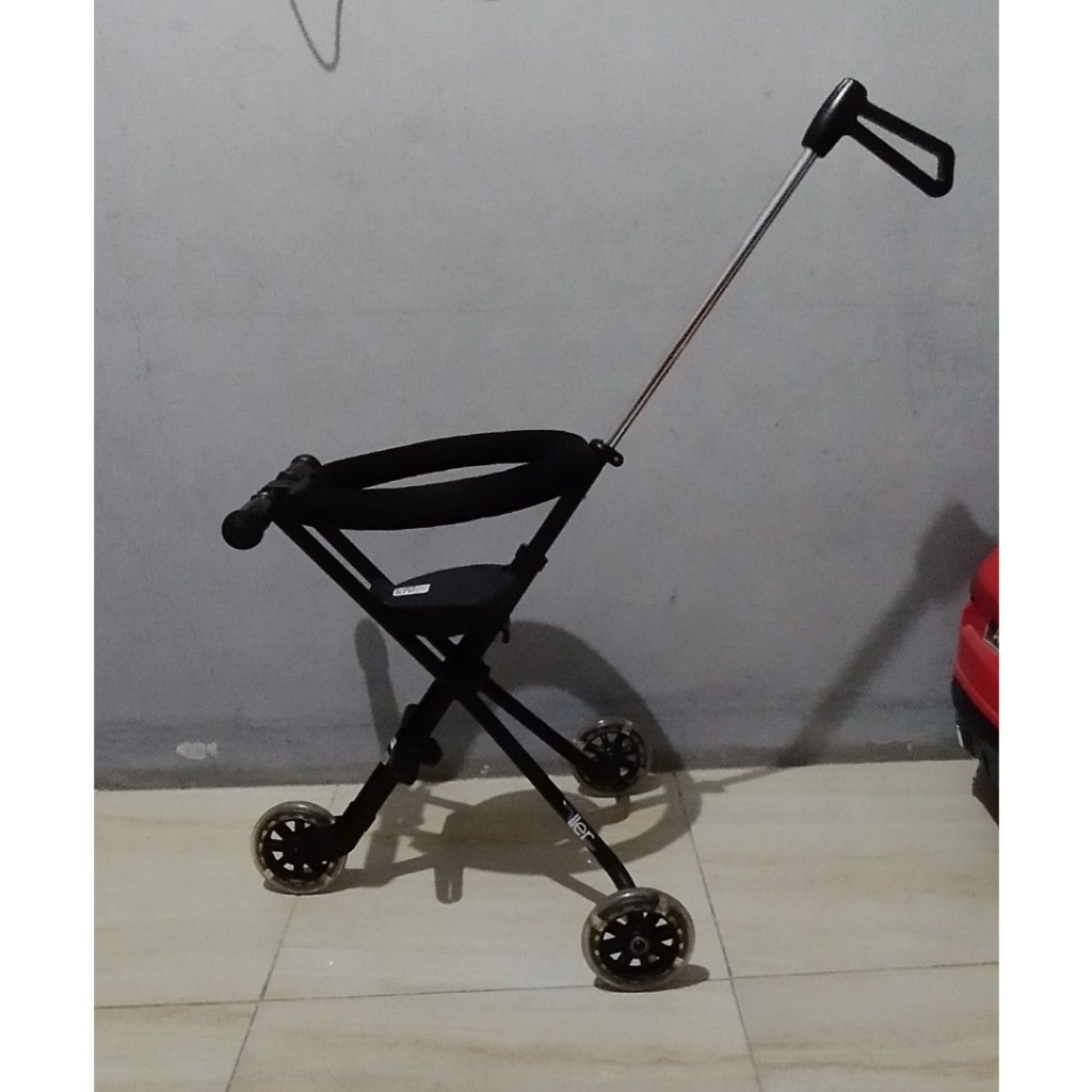 EZZY STROLLER PRELOVED