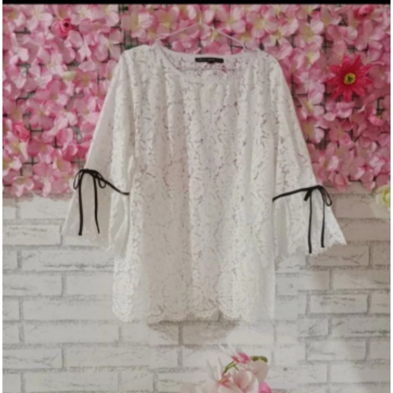 Blouse brokat putih big size branded original/Blouse brokat pita big size