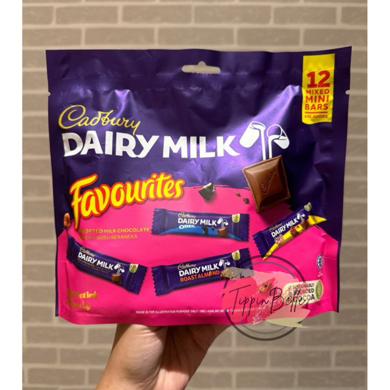 

Cadbury Dairy Milk Favourites Assorted isi 17 bar ori Malaysia