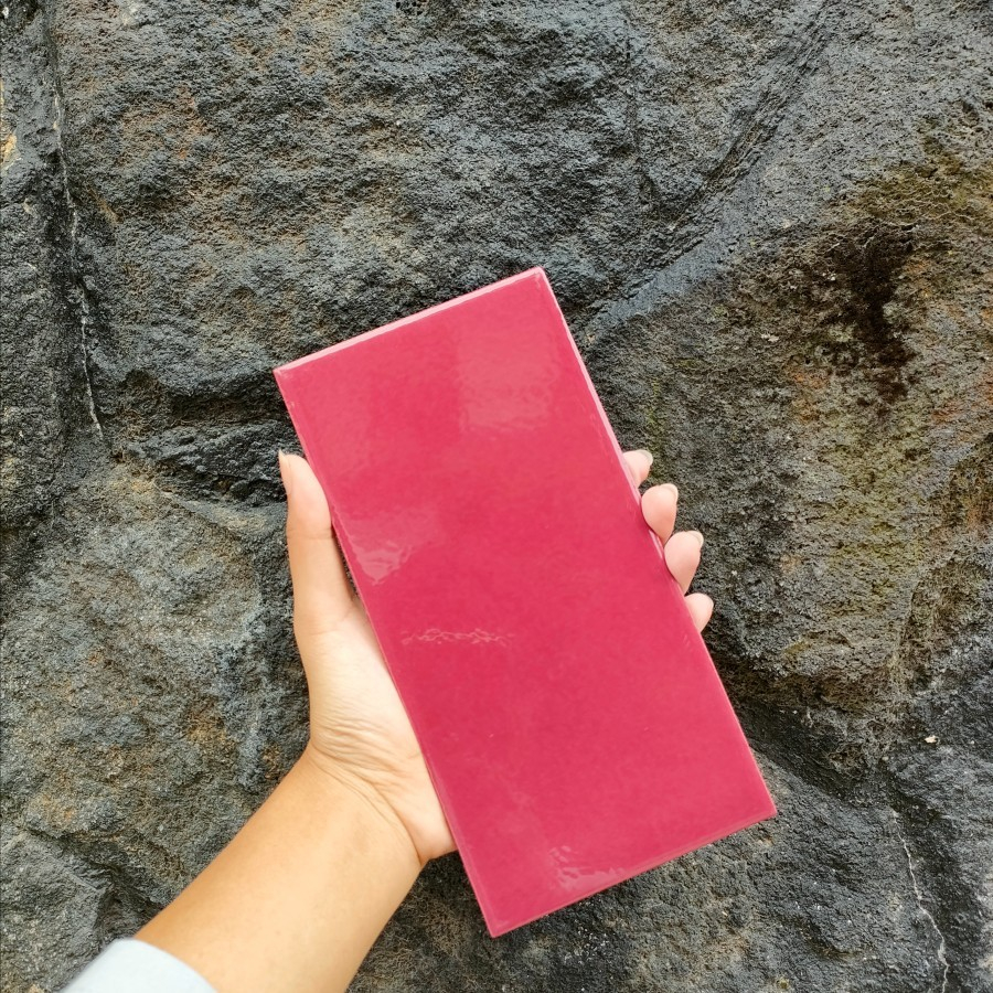 Keramik Mustika Type M12153 Merah Fanta