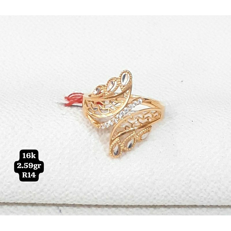 cincin model daun ad putih