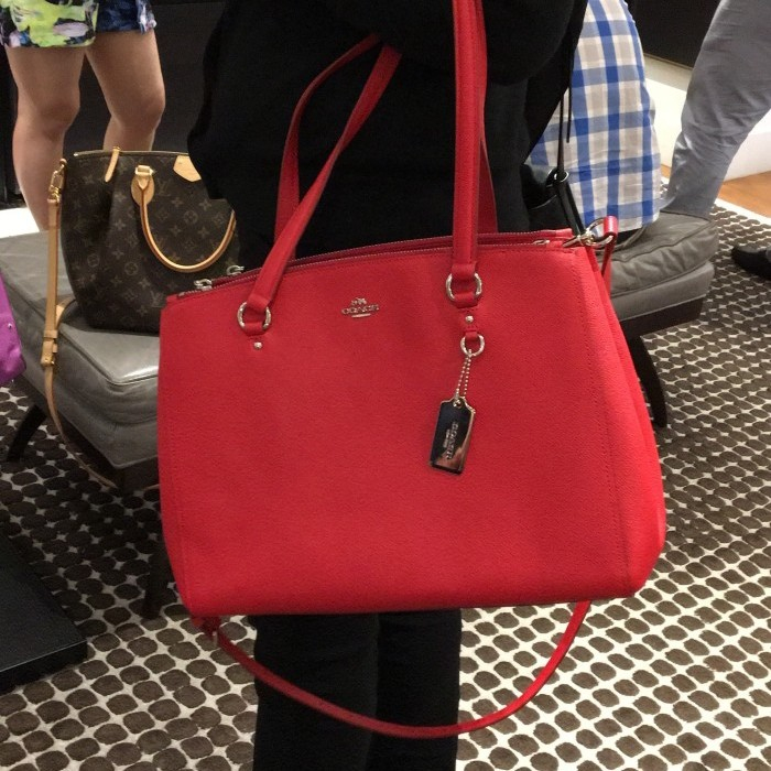 Branded Original Tas Coach Stanton Crossgrain Leather Red