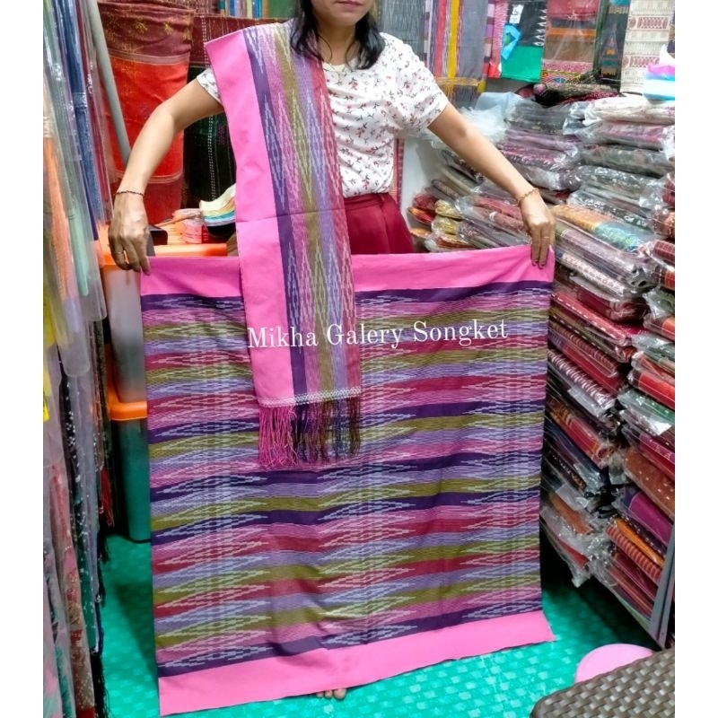 Harungguan Siantar Bukan Printing Songket Tarutung Mesin